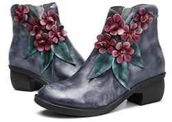 Unik støvle i bordeaux skind med gråblå blade og blomst