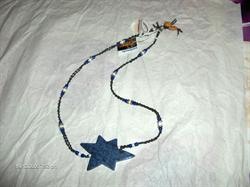 Halssmykke med stjerne af lapis