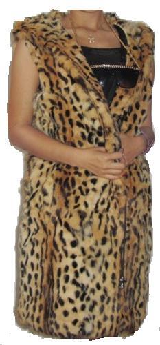 Lang pelsvest i kanin med leopard print.